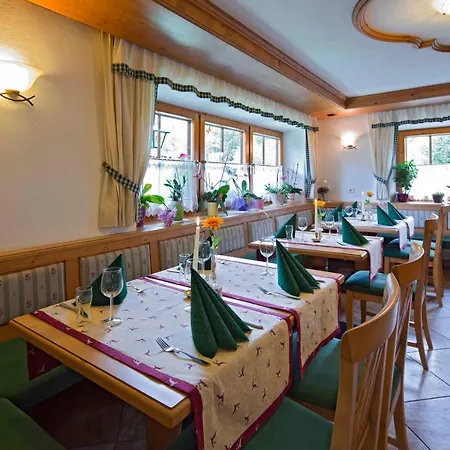 Lohfeyer * Weissbach bei Lofer